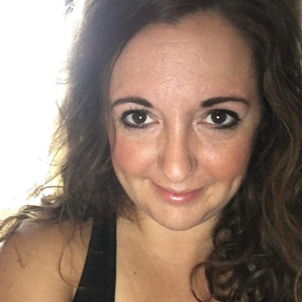 Meet your Posher, Courtney